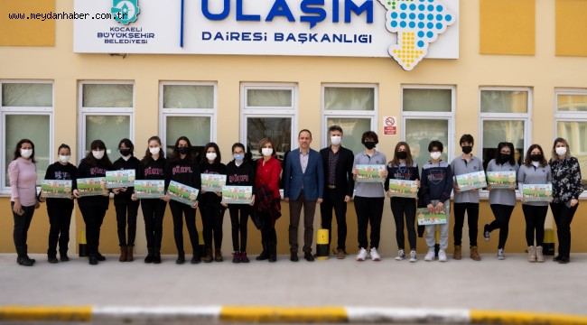 Öğrencilere çevre dostu ulaşım aracı bisiklet anlatılıyor