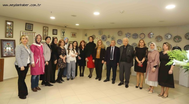 Simurg" Yeniden Doğuş Sergisi Kartal Belediyesi'nde Açıldı