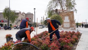 Turizm sezonu öncesi Çeşme yenileniyor  