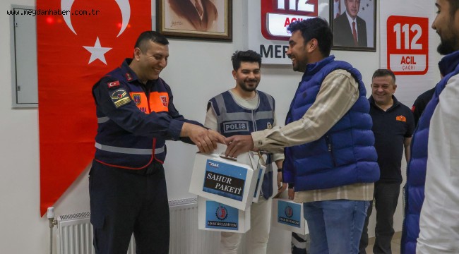 UŞAK BELEDİYESİ'NDEN GECE GÖREVİNDEKİ PERSONELE SAHUR JESTİ