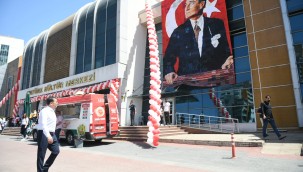 Yenişehir'de 1000 çocuğun fırçasından 1000 parçalık Atatürk portresi