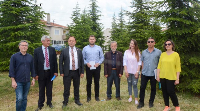 112 acil sağlık istasyonu yapılacak alandaki ağaçlar özenle sökülüyor