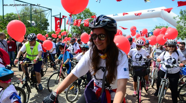 19 MAYIS COŞKUSU BU YIL DA KADIKÖY'DE