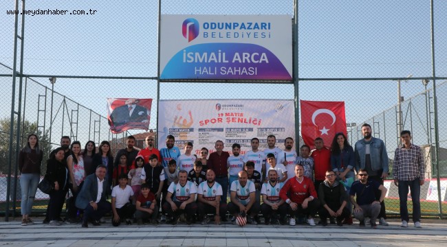 19 Mayıs Spor Şenlikleri kapsamında farkındalık maçı oynandı
