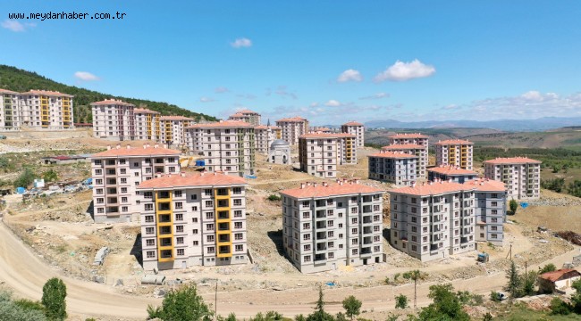 "ALTIN ŞEHİR" YÜKSELİYOR 