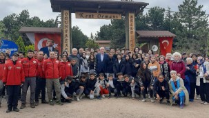 Ata'ya Saygı için yürüdüler