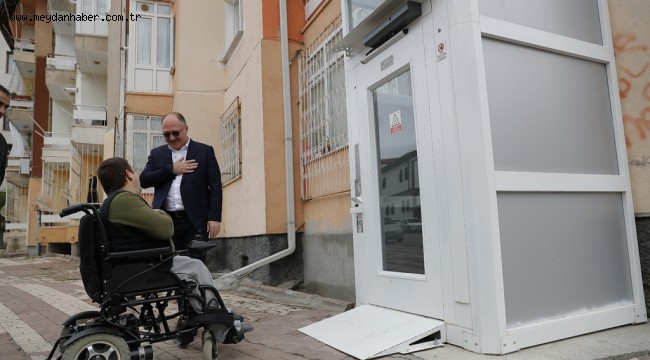 BAŞKAN BİLGİN ENGELLİ İSMAİL'İN ASANSÖR İSTEĞİNİ GERİ ÇEVİRMEDİ