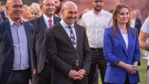 Başkan Soyer Halk TV Ege Bölge Temsilciliği'nin açılışına katıldı