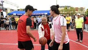 Başkan Uysal, 'Hepiniz birer Mustafa Kemal olun'