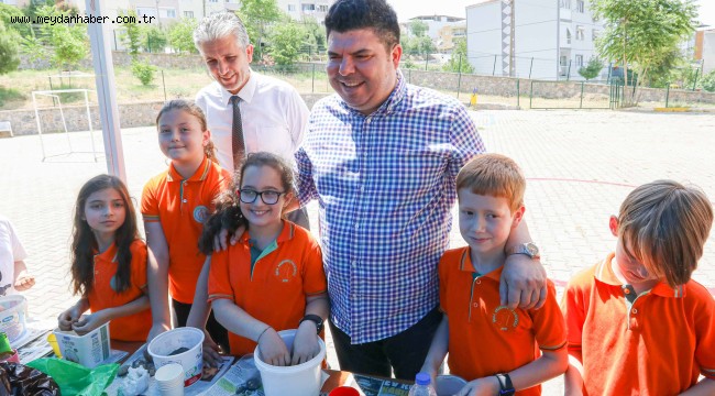 Bucalı çocuklar Başkan Kılıç'la "tohum topu" yaptı