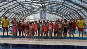 BÜYÜKŞEHİR BELEDİYESİ ÇOCUKLARI SU SPORLARI İLE BULUŞTURDU