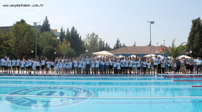 Egeli Yüzücüler madalyaları toplamaya devam ediyor