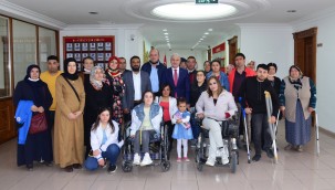 Engelli Kardeşlerimizden Valimize Ziyaret
