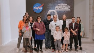 ENGELSİZ YAŞAM MERKEZİ ÖĞRENCİLERİ NASA SERGİSİYLE UZAYA YOLCULUĞU KEŞFETTİ
