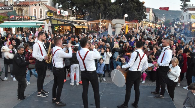 FOÇA'DA HIDIRELLEZ SEVİNCİ