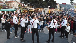 FOÇA'DA HIDIRELLEZ SEVİNCİ