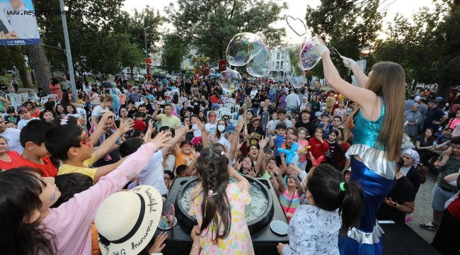 Gaziemir Park Şenlikleri'yle çocuklar doyasıya eğlendi