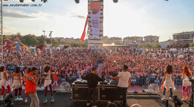 Genç Kuşak Fest İkinci Gününde de Coşkuya Sahne Oldu