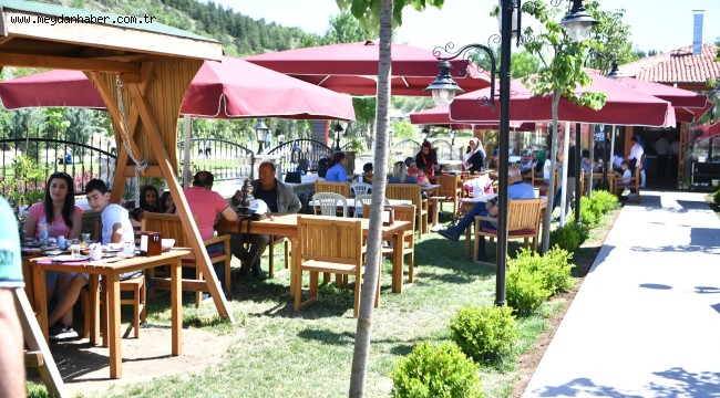 Havalar Isındı Üreğil Millet Bahçesi Doldu Taştı