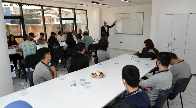 Mobilya Akademi'de atölye çalışmaları başladı