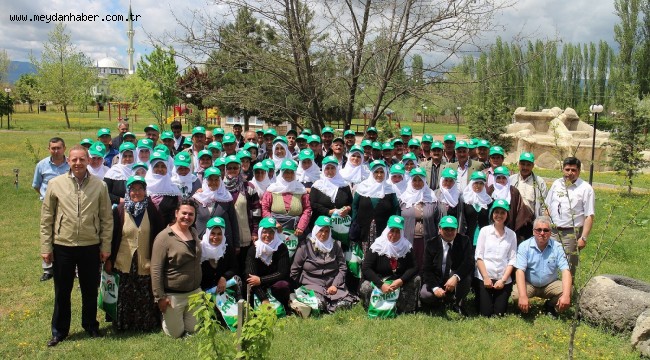 "Süt Uzmanı'' uygulaması ile hayvancılıkta doğru uygulamaların hayata geçirilmesine destek olarak üreticilerimizin refahını arttırmaya çalışıyoruz