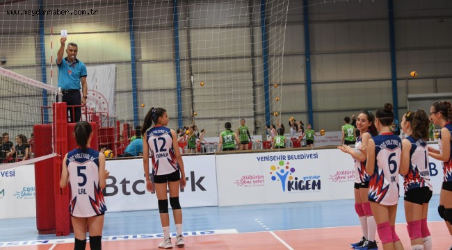 Voleybolda Beyaz Kart Projesi ilk kez Mersin Yenişehir'de hayata geçti