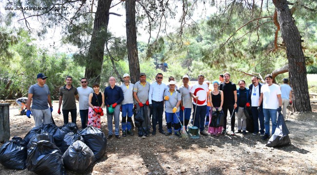 Yarımada'da temizlik çalışması yapıldı