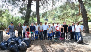 Yarımada'da temizlik çalışması yapıldı