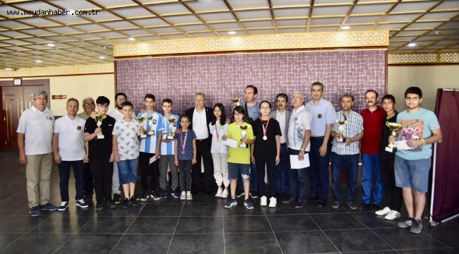 YUNUSEMRE'DE 19 MAYIS SATRANÇ TURNUVASI YAPILDI