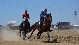 Yüzlerce Rahvan At Torbalı'da buluştu