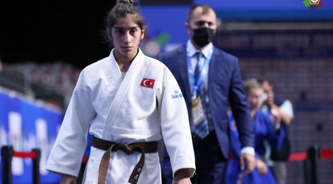 Zilan Ertem'den Bronz Madalya