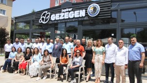 39 İlçenin Ruhsat Denetim Müdürleri Kartal'da Bir Araya Geldi