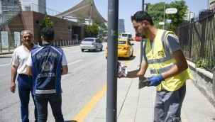 ABB İZİNSİZ ASILAN AFİŞLERİ KALDIRIYOR