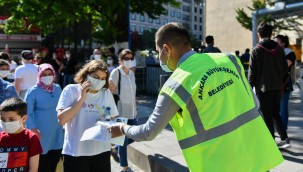 ABB LGS SINAVINDA DA ÖĞRENCİLERİN YANINDA