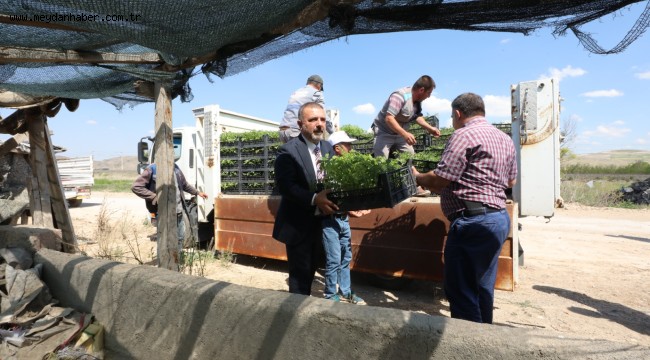 BAŞKAN MURAT ERCAN SEL MAĞDURU AİLENİN YÜZÜNÜ GÜLDÜRDÜ