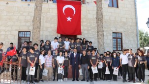 BAŞKAN YILMAZ, YKS'YE GİRECEK ÖĞRENCİLERE BAŞARILAR DİLEDİ