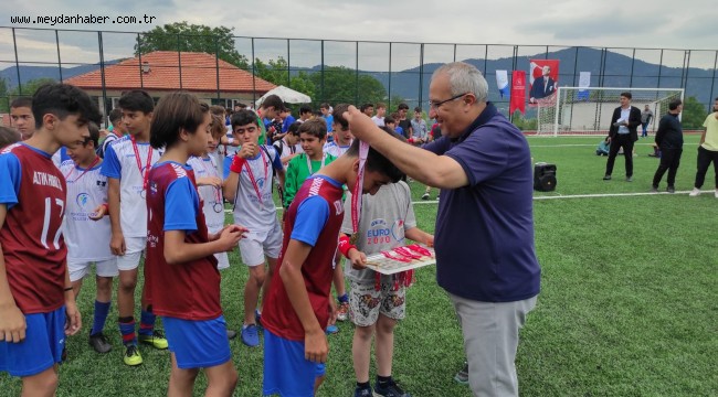 Çameli'de düzenlenen Gençlik Kampı ve Futbol Turnuvası sona erdi 