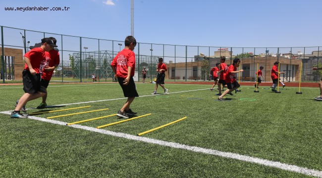 ÇOCUKLAR BÜYÜKŞEHİRİN KURSLARIYLA BU YAZI DOPDOLU GEÇİRECEK