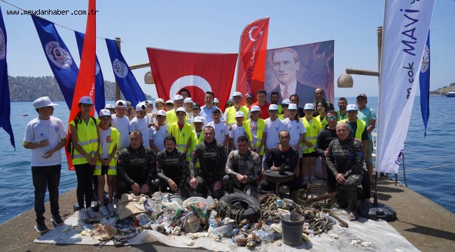 "Denize En Çok Mavi Yakışır"