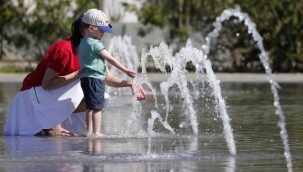 Fransa'da sıcak hava alarmı: Bordeaux'te açık hava etkinliklerine yasak