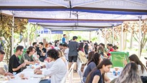 İzmir'in beş ilçesinde sekiz gençlik kampı açılıyor