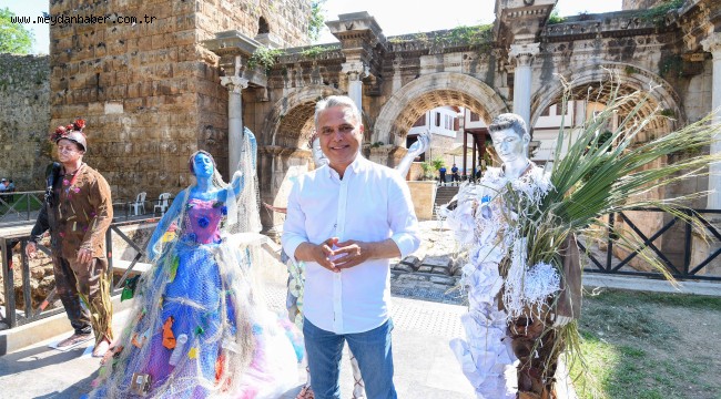 Kendi rekorunu kırdı