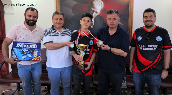 KINIKLI ÖĞRENCİ AKIL VE ZEKÂ OYUNLARINDA TÜRKİYE 2'NCİSİ OLDU