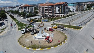 Lale ve Ay Yıldız'ın muhteşem uyumu