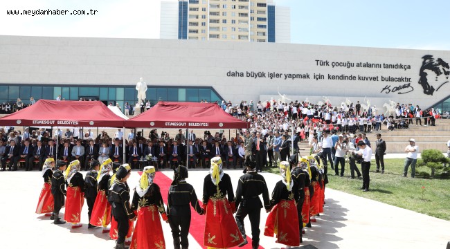 Milli Eğitim Bakanı Özer ve Vali Şahin de katıldı