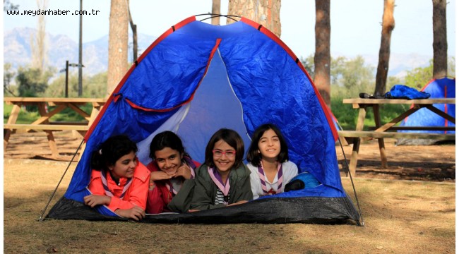 Muratpaşa'dan Zeytinpark'ta izci kampı