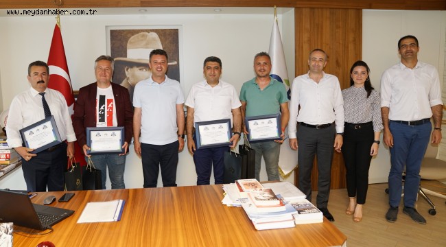 Müzeleri Ziyaret Eden Okullara Teşekkür Belgesi Verildi