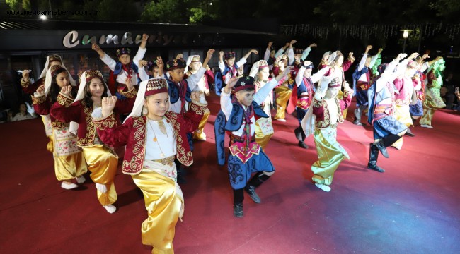 Saruhanlı Belediyesinden 9. Geleneksel Halk Oyunları Şenliği