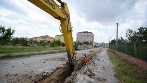 Selçuk Caddesi'ne 250 metre kanalizasyon