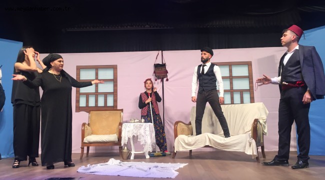 SİNCAN'DA YAZ TATİLİ TİYATROYLA DOLU DOLU GEÇİYOR